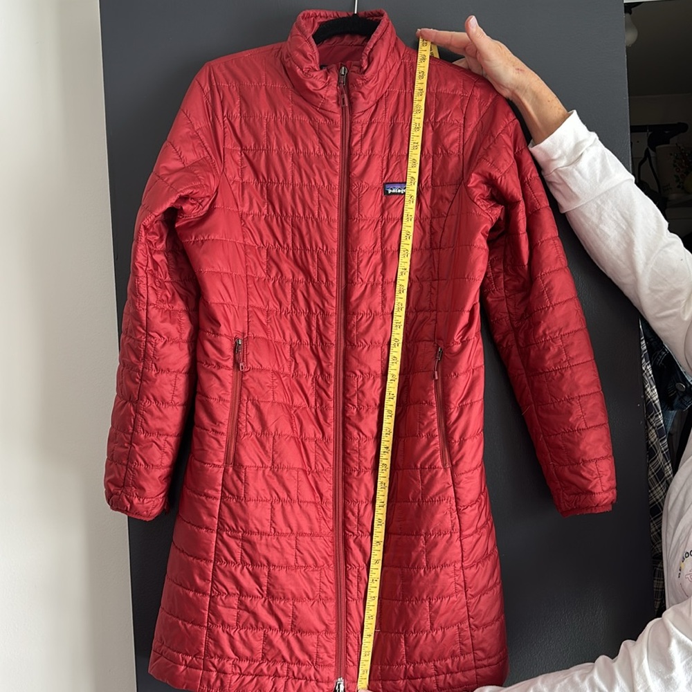 Patagonia jacket in excellent condition. Perfect for any occasion. - Picture 14 of 14
